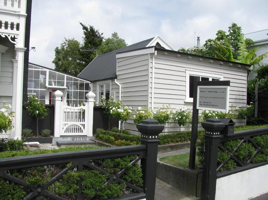 Historic Colenso Cottage เนเปียร์ ภายนอก รูปภาพ